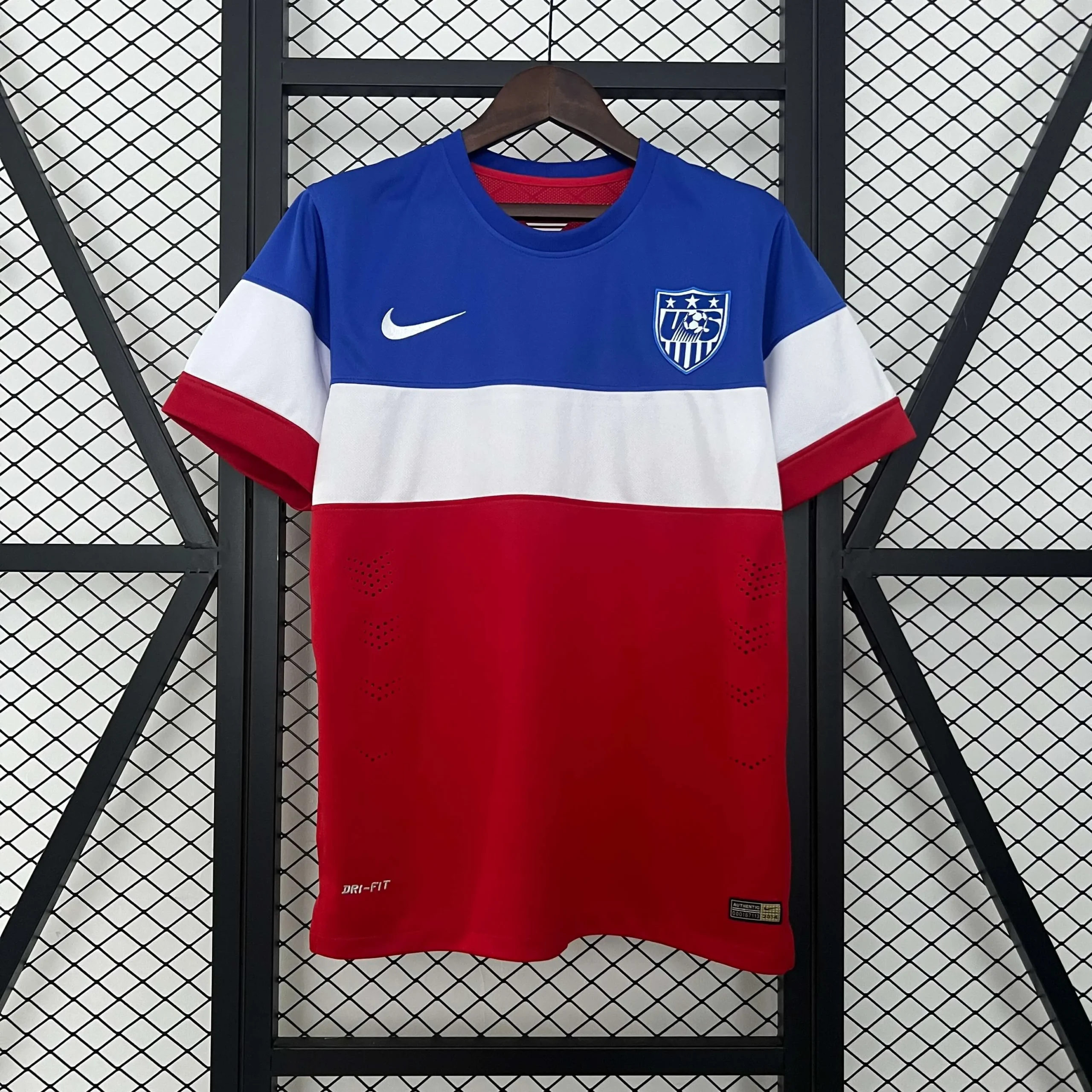 2004 Retro United States Away Football Shirt