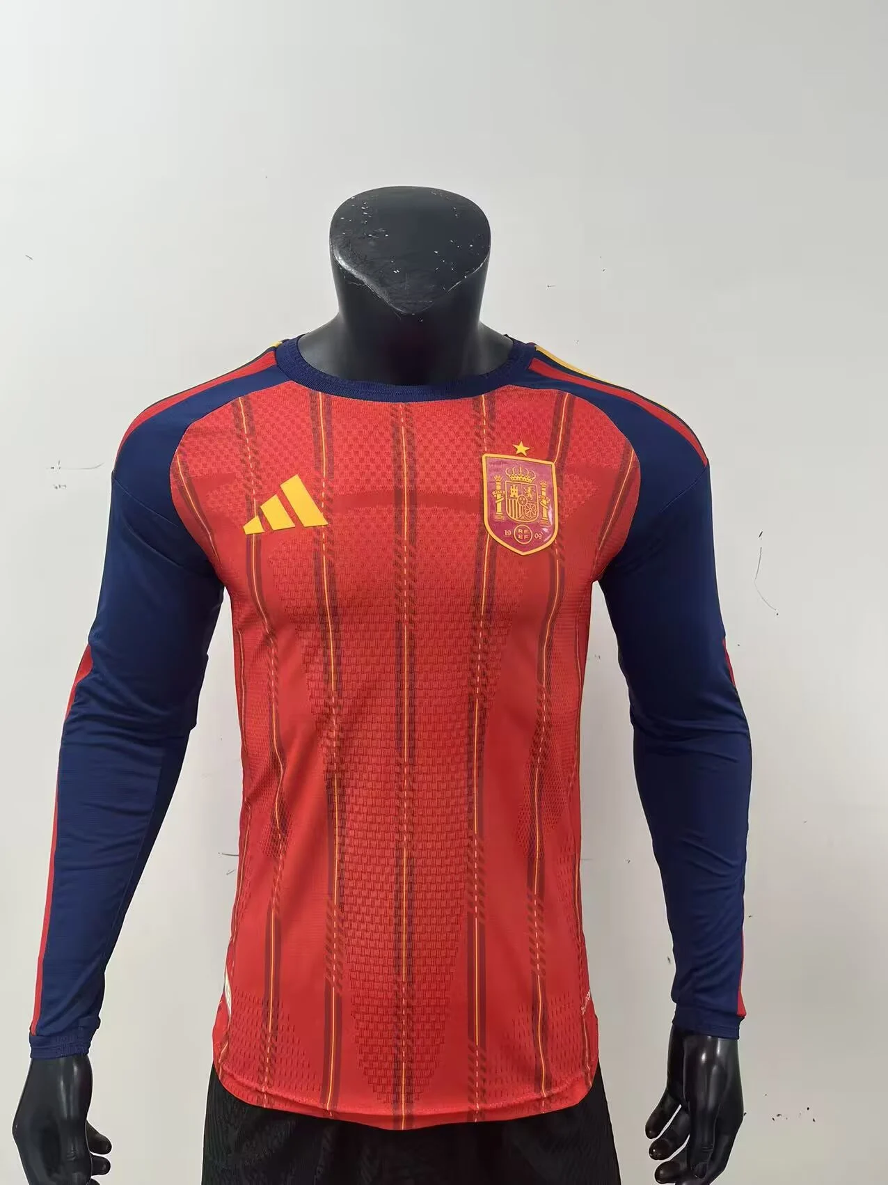 2026 Long Sleeve Player Version Spain Home Football Shirt